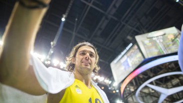 Alba gewinnt gegen Bonn - Sieben Spieler disqualifiziert