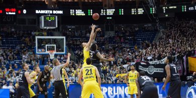 Basketball Alba Berlin mit mühevollem Auftaktsieg gegen Bonn